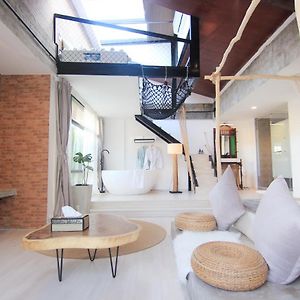 Yolo Bangkok Boutique Hotel